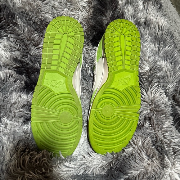 The Nike Dunk Low AS Safari Swoosh Chlorophyll men’s 11 - Picture 3 of 5